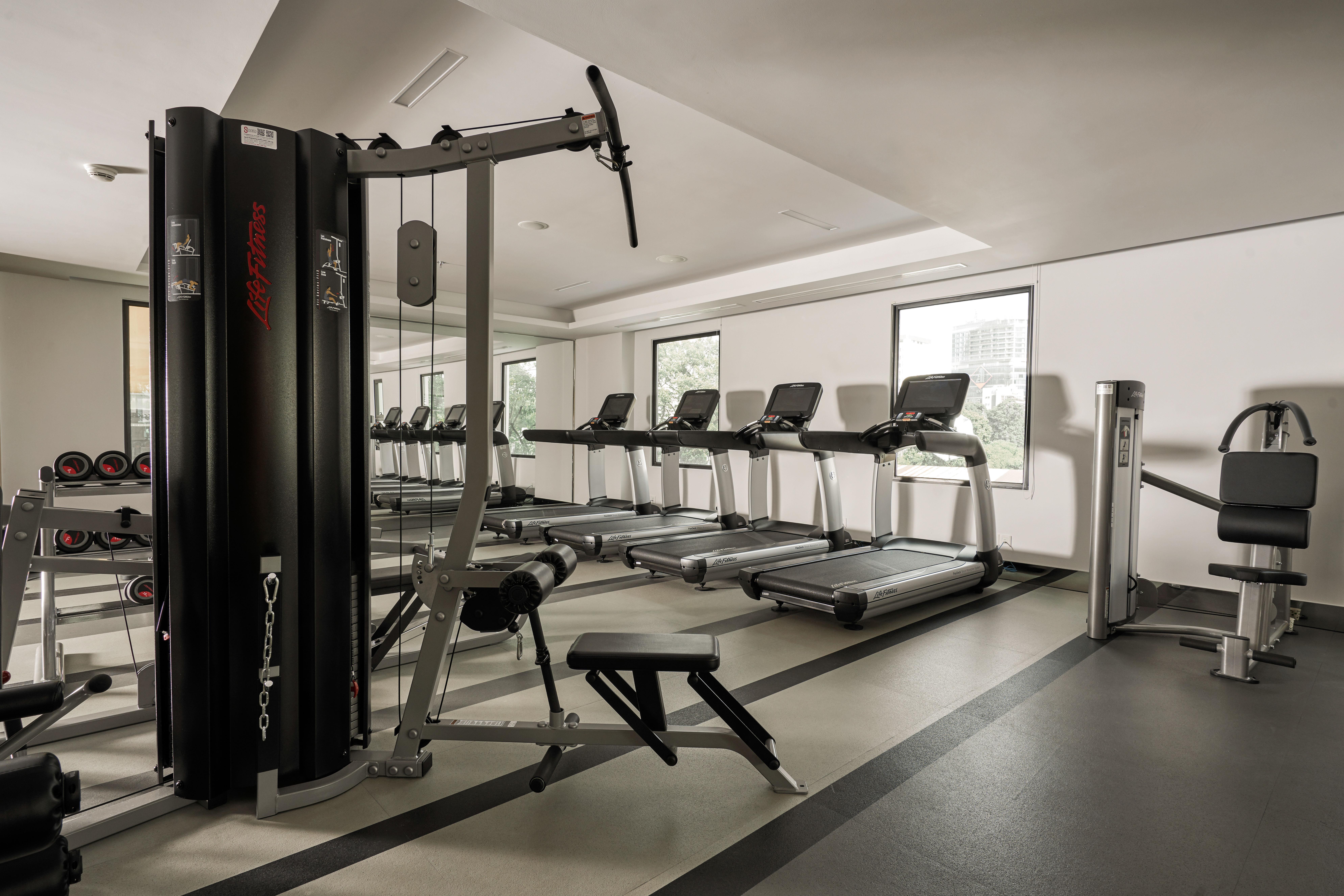 Mai House Saigon Hotel Ho Chi Minh City Bagian luar foto The gym at the hotel