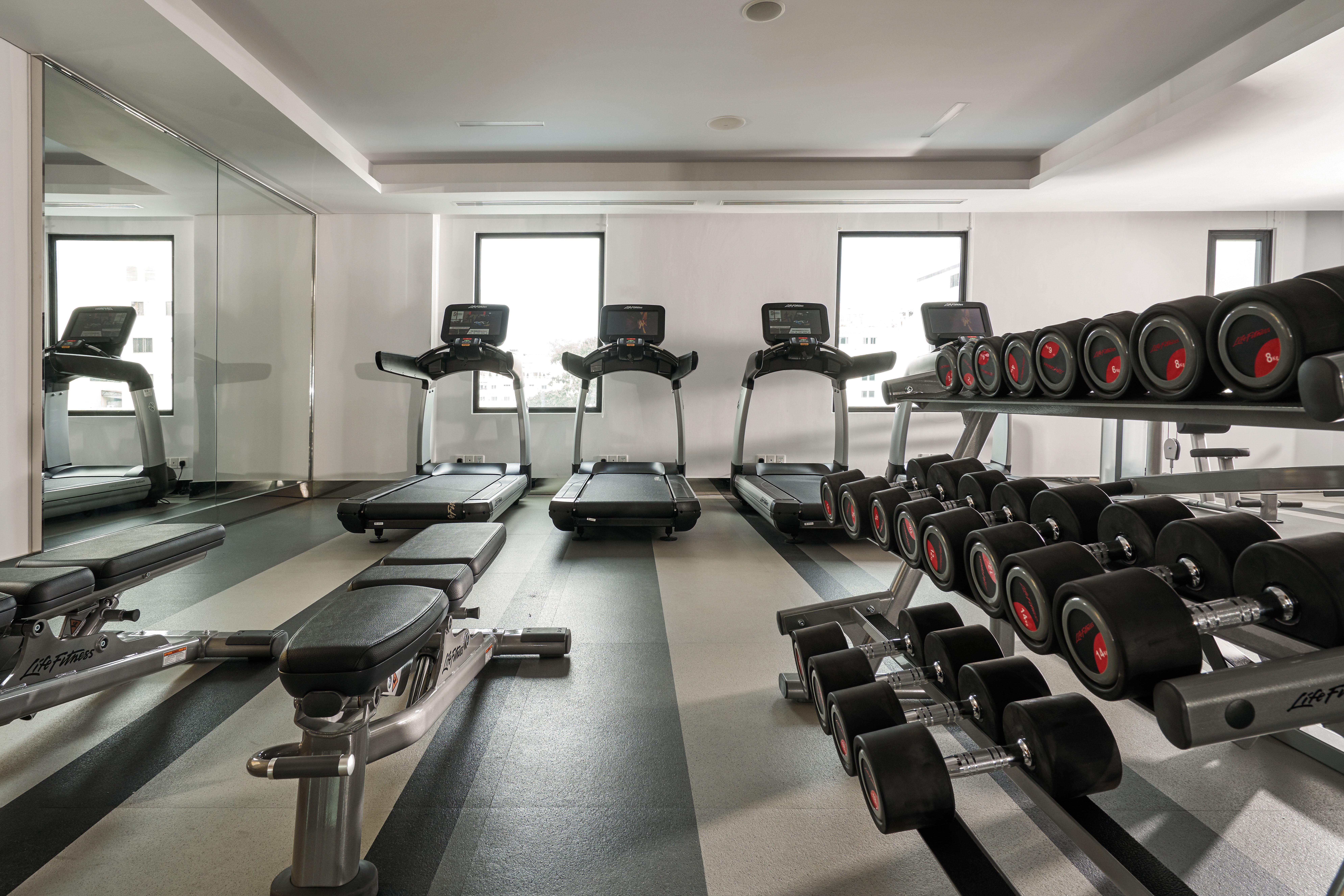 Mai House Saigon Hotel Ho Chi Minh City Bagian luar foto The gym at the hotel