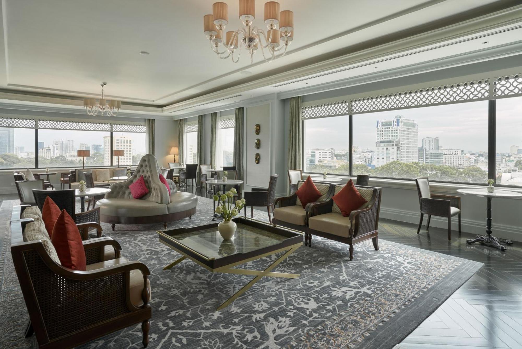 Mai House Saigon Hotel Ho Chi Minh City Bagian luar foto The living room of the Presidential Suite
